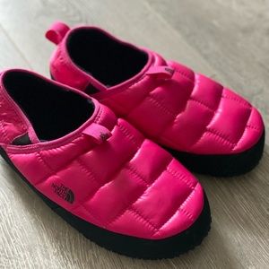 US 7 North Face Thermoball Traction Mule II